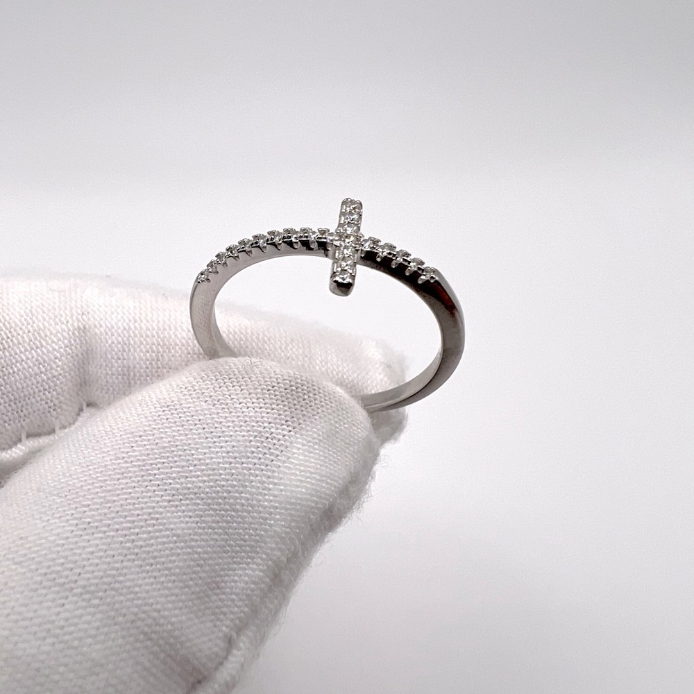 Sale $24 . 925 Sterling Silver Sideways Cz Cross Ring - Picture 4 of 17